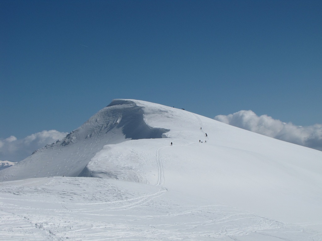 La traversata alta del Gran Sasso (da lontano)